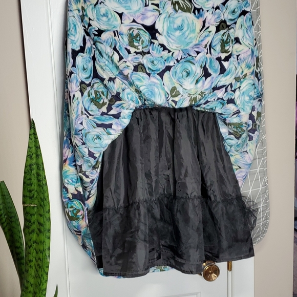 Cute Dress - Picture 3 of 7